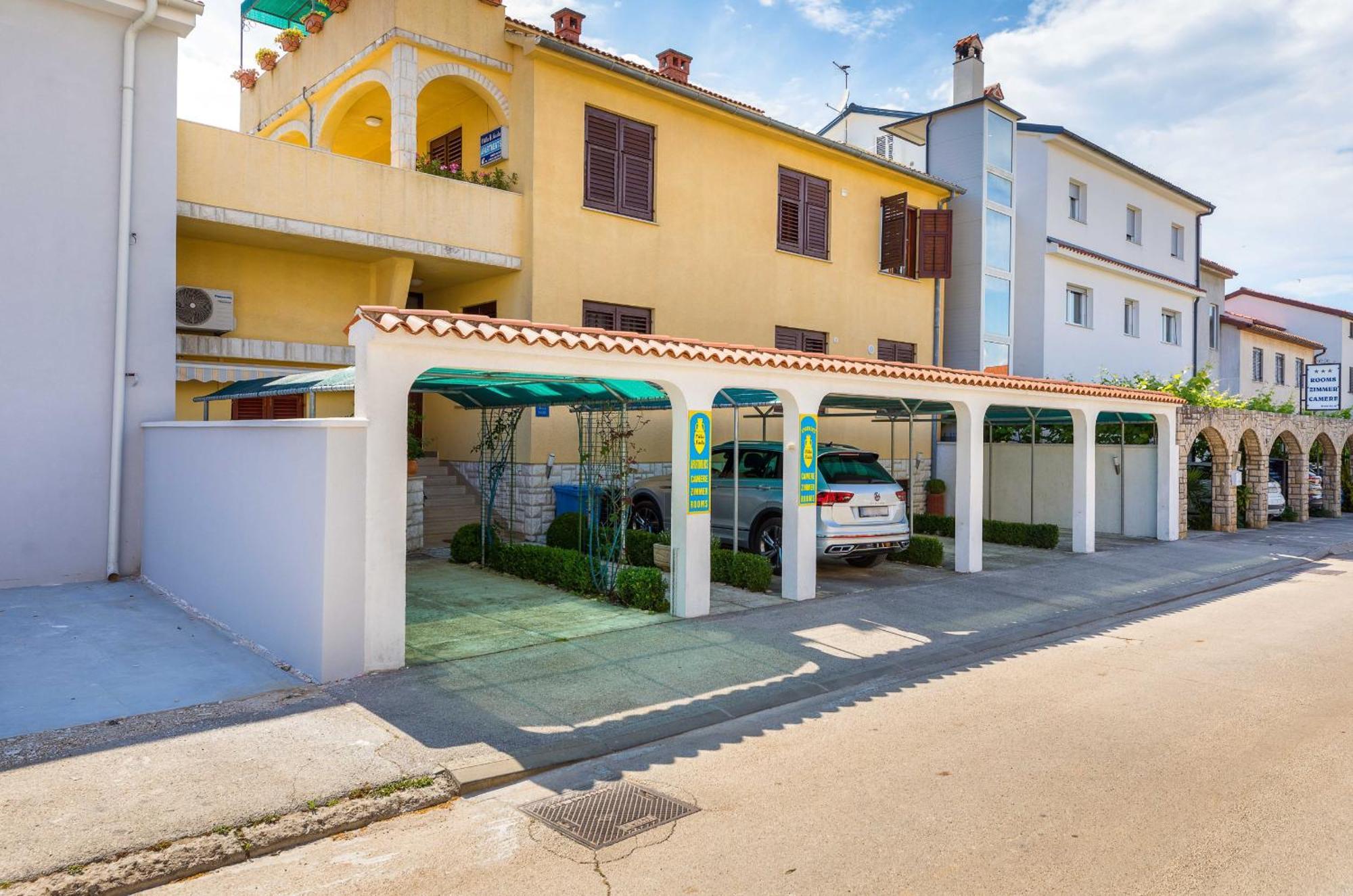 Villa Nada In Fazana - Near The Beach Buitenkant foto